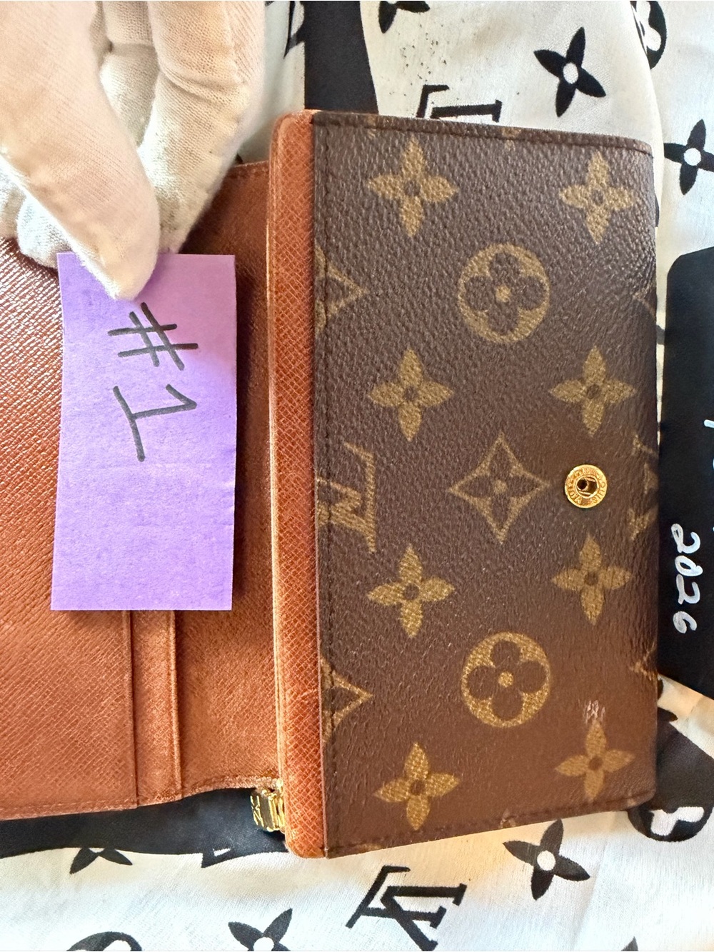 Louis Vuitton Monogram Wallet - Picture 6 of 10
